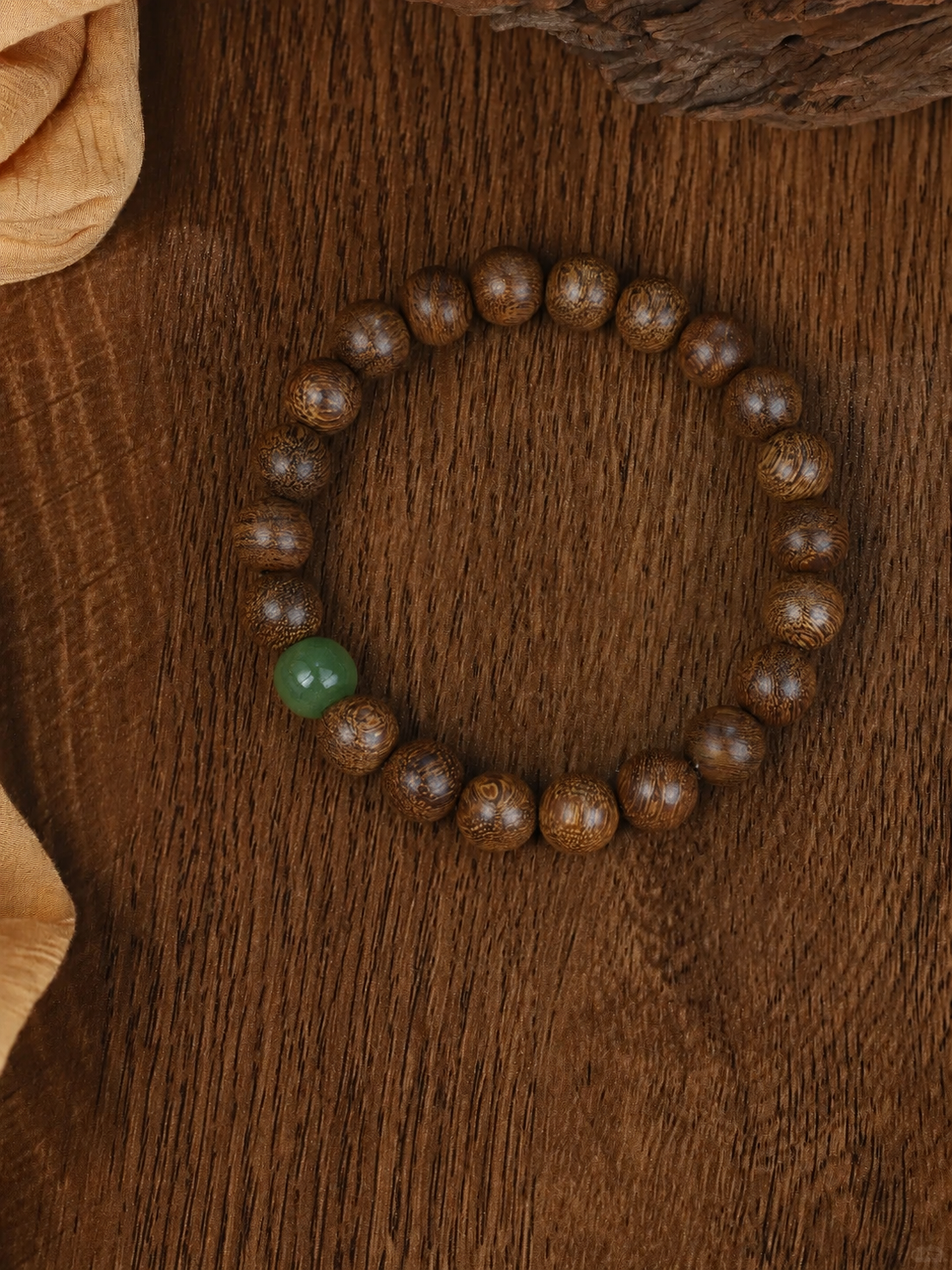 Stillora Grounding Bead Bracelet – Natural Wood & Jade for Mindful Living