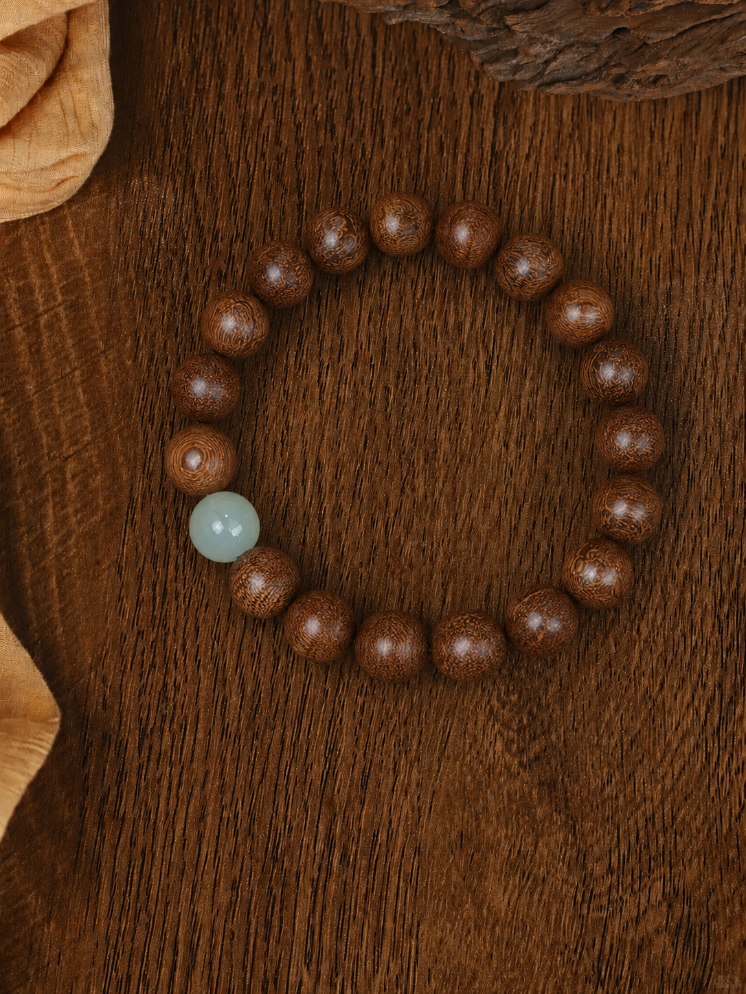 Stillora Grounding Bead Bracelet – Natural Wood & Jade for Mindful Living